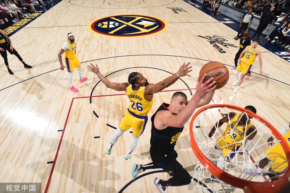 在他球员时 在他球员时