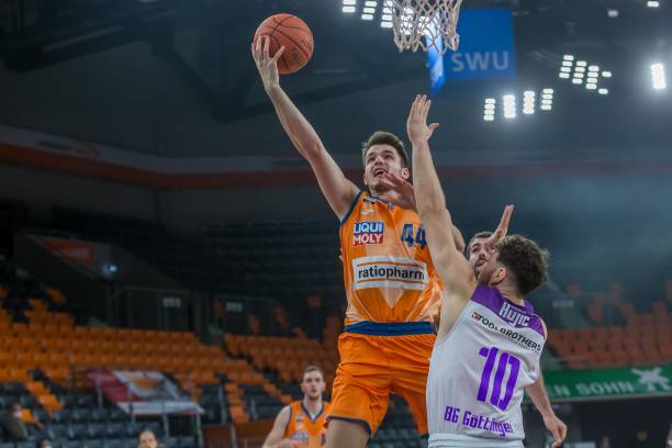 r战术重构 r战术重构